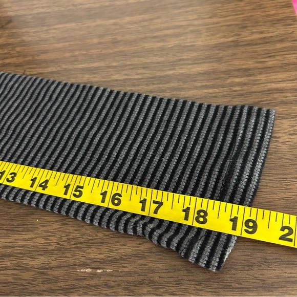 ❤️ Splendid gray and black Tunic Top M - Picture 10 of 11